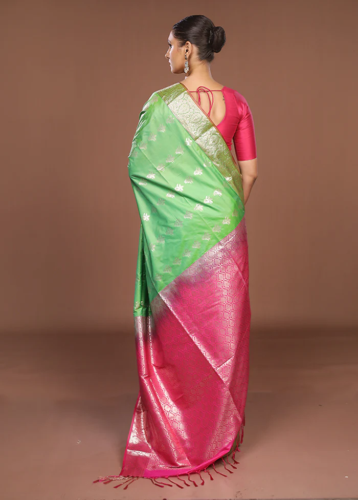 Green Kanjivaram Silk Saree With Blouse Piece - Image 3
