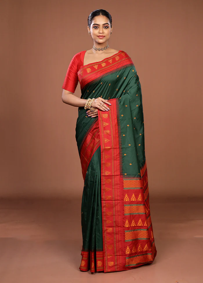 Green Kanjivaram Silk Saree With Blouse Piece - Image 2