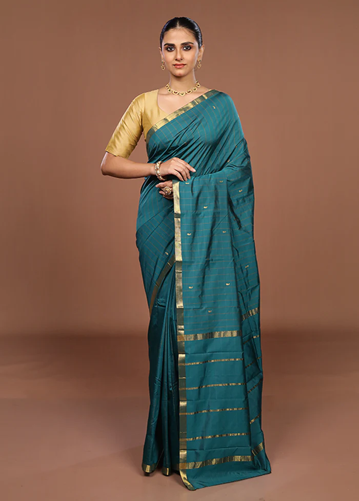 Green Kanjivaram Silk Saree With Blouse Piece - Image 2