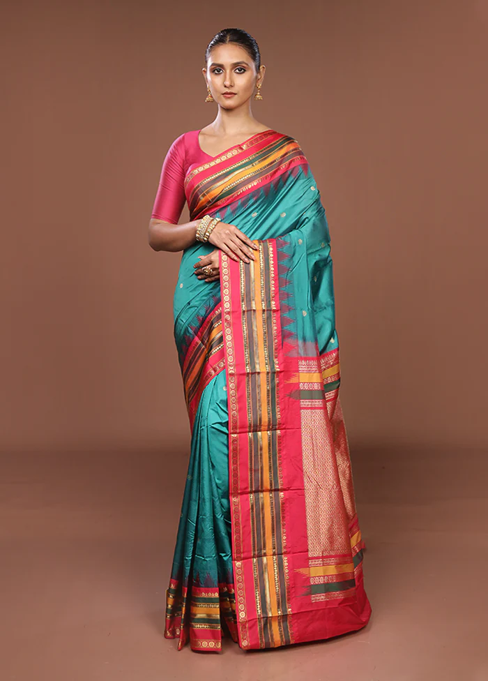 Green Kanjivaram Silk Saree With Blouse Piece - Image 2