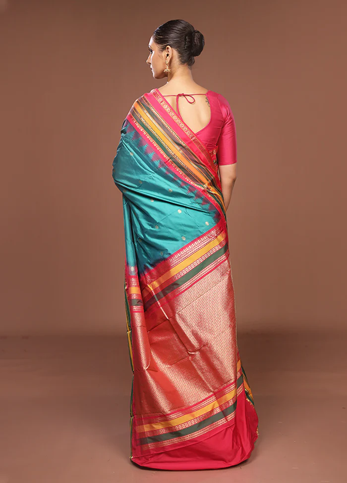 Green Kanjivaram Silk Saree With Blouse Piece - Image 3