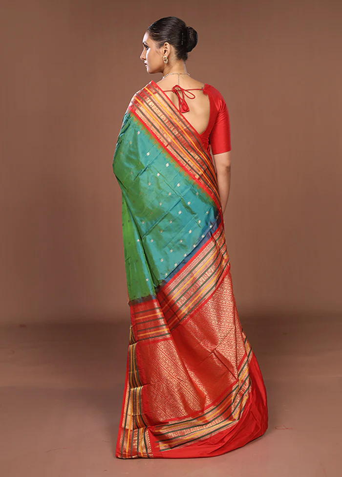 Green Kanjivaram Silk Saree With Blouse Piece - Image 3