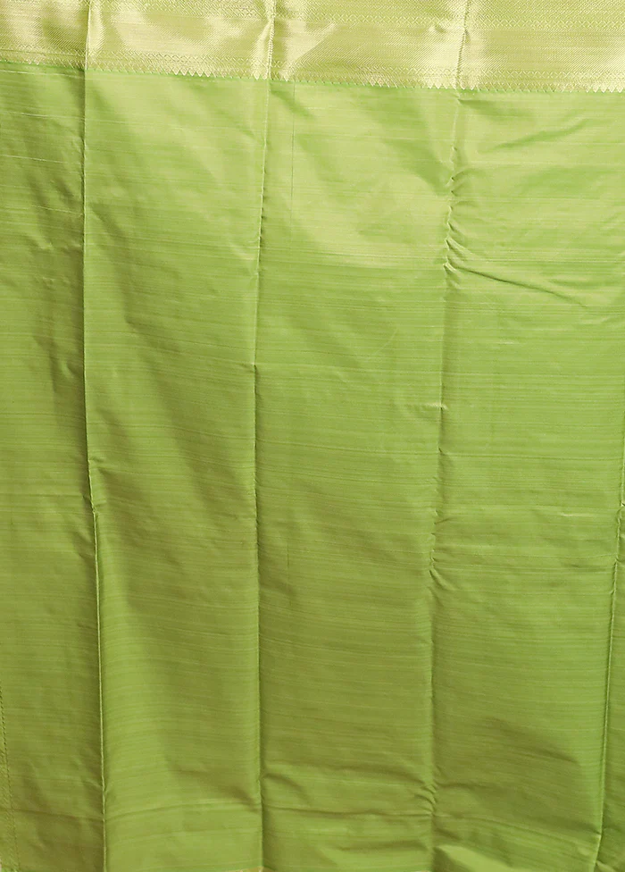 Green Kanjivaram Silk Saree With Blouse Piece - Image 5