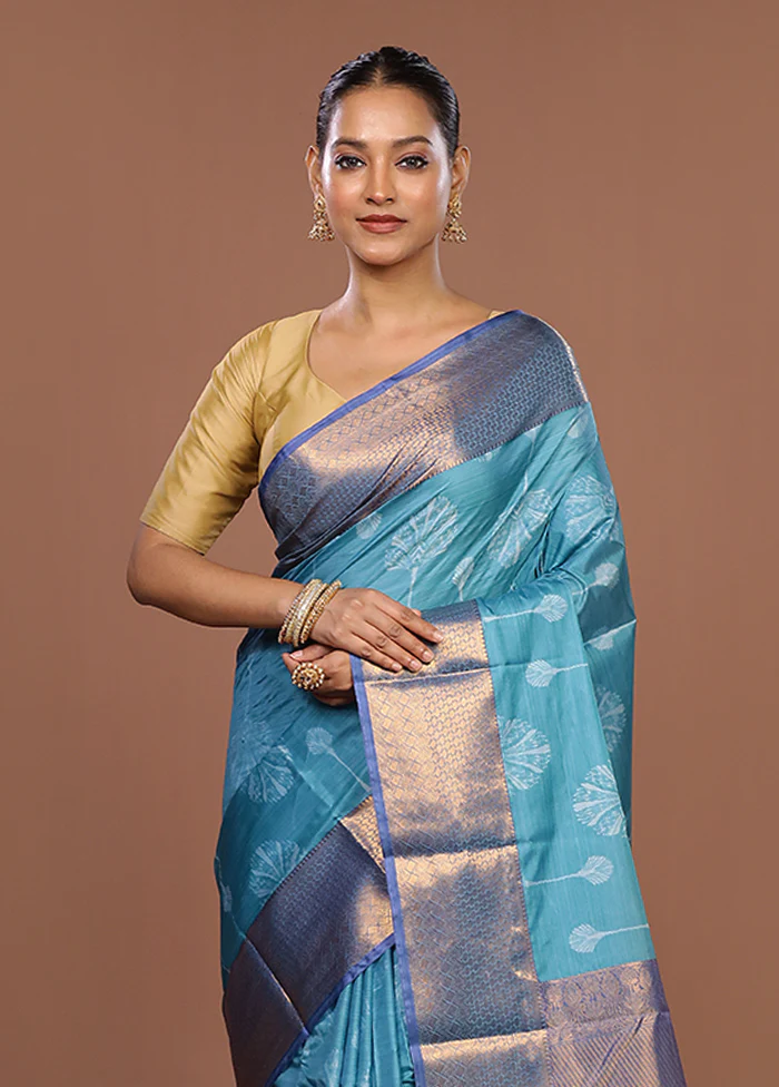 Green Kanjivaram Silk Saree With Blouse Piece