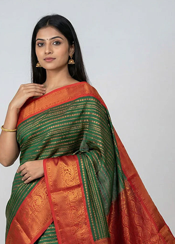 Green Kanjivaram Silk Saree With Blouse Piece - Image 2