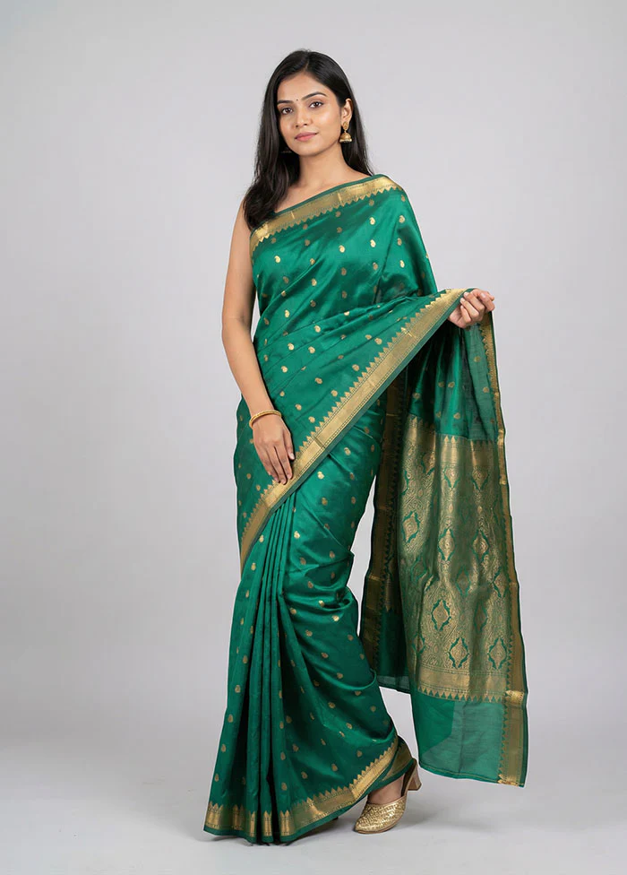 Green Kanjivaram Silk Saree With Blouse Piece
