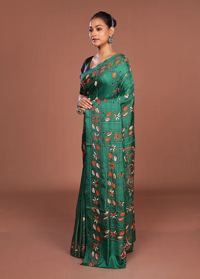 Green Kantha Stitch Silk Saree With Blouse Piece - Image 4