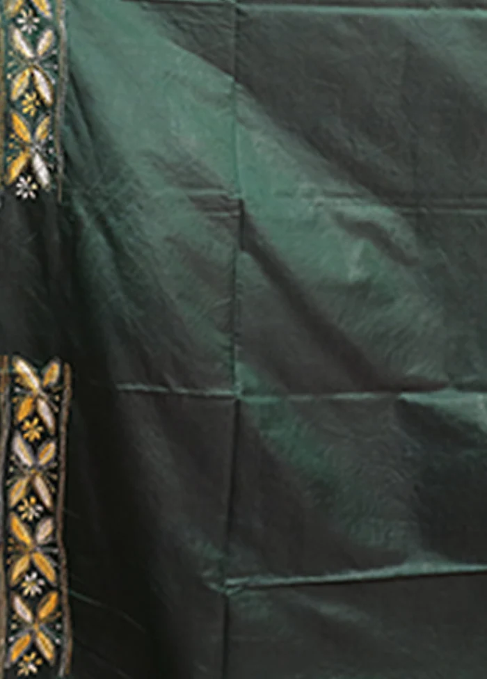 Green Kantha Stitch Silk Saree With Blouse Piece - Image 5