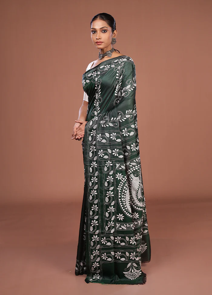 Green Kantha Stitch Silk Saree With Blouse Piece - Image 4
