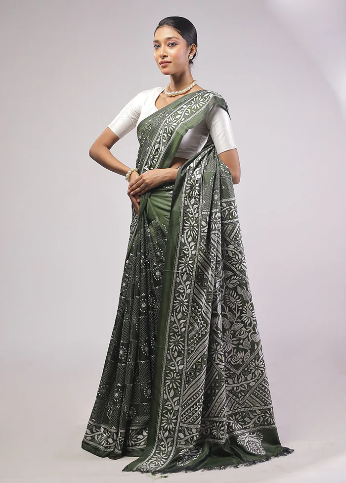 Green Kantha Stitch Silk Saree With Blouse Piece - Image 4