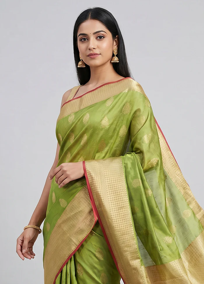 Green Katan Silk Saree With Blouse Piece - Image 2