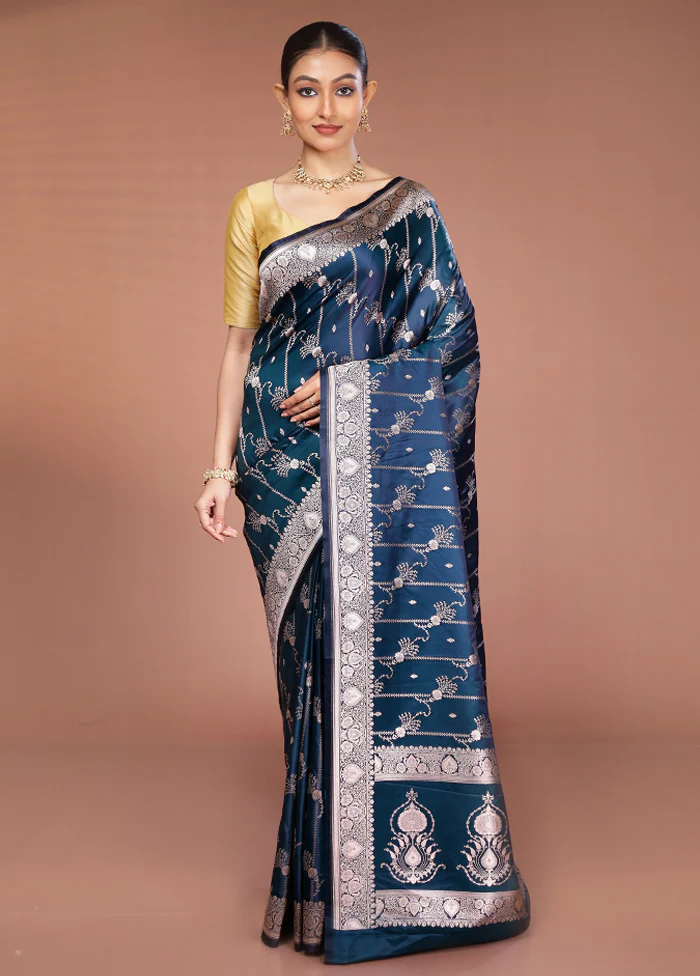 Green Katan Silk Saree With Blouse Piece - Image 2