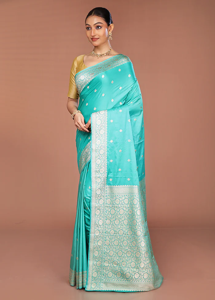 Green Katan Silk Saree With Blouse Piece - Image 4