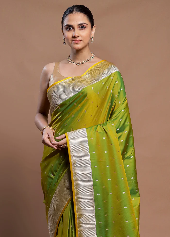 Green Katan Silk Saree With Blouse Piece - Image 2