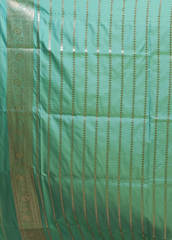 Green Katan Silk Saree With Blouse Piece - Image 5