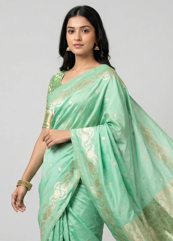 Green Katan Silk Saree With Blouse Piece - Image 2