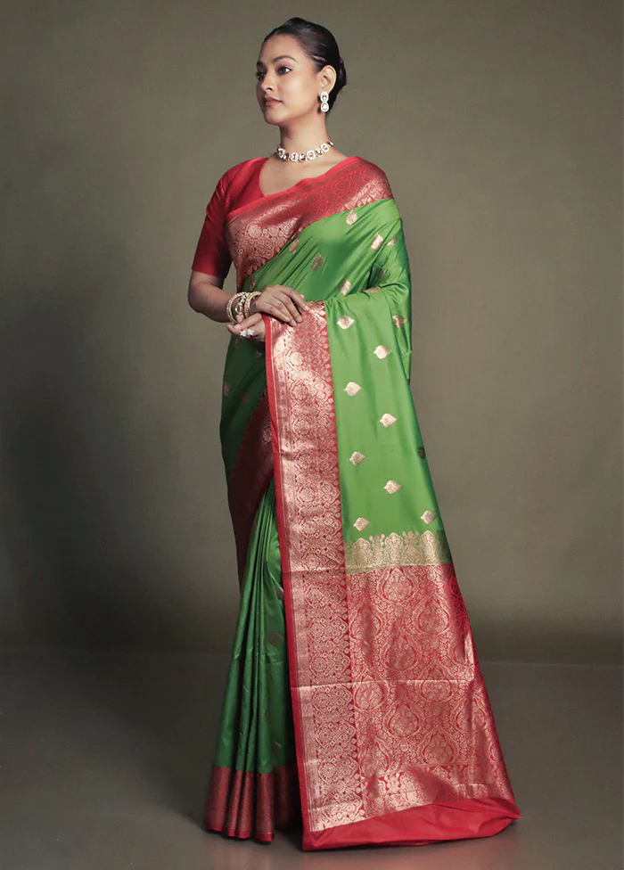 Green Katan Silk Saree With Blouse Piece - Image 4