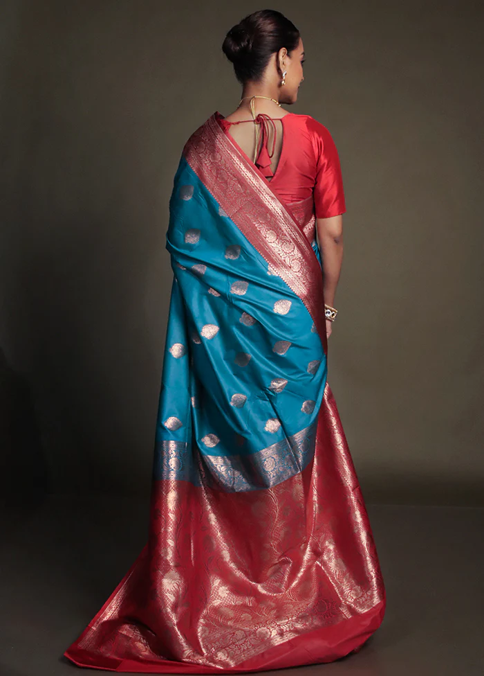 Blue Katan Silk Saree With Blouse Piece - Image 3