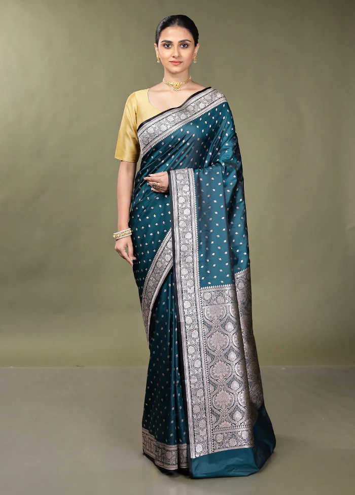 Green Katan Silk Saree With Blouse Piece - Image 2