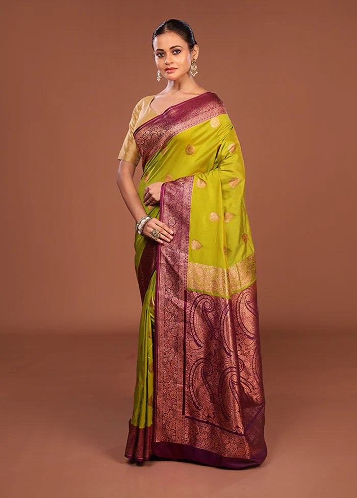 Green Katan Silk Saree With Blouse Piece - Image 4