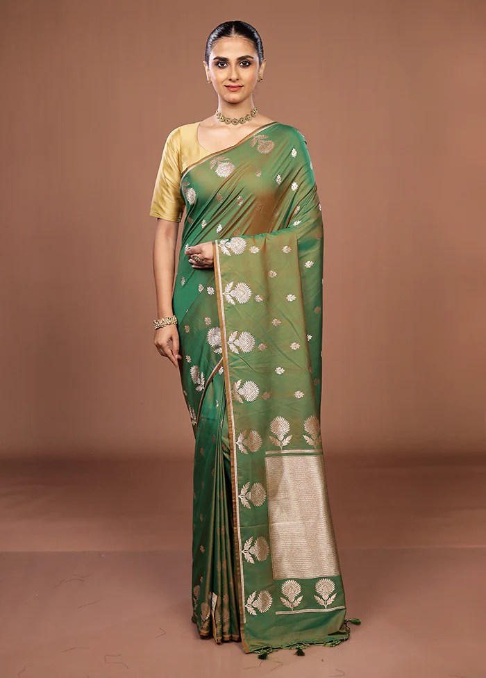 Green Katan Silk Saree With Blouse Piece - Image 2