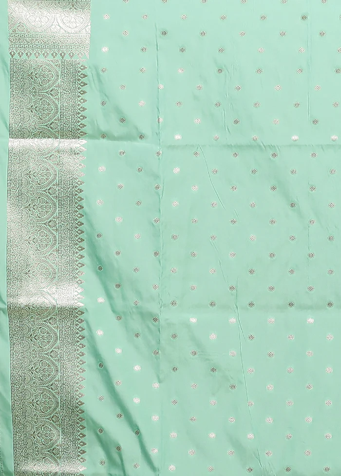 Green Katan Silk Saree With Blouse Piece - Image 5