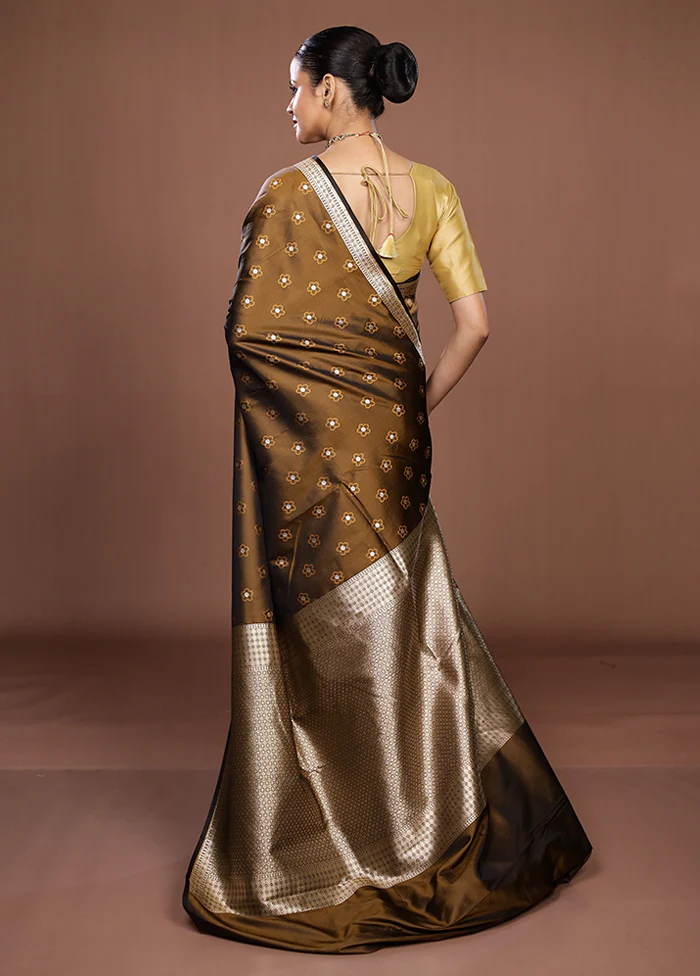 Green Katan Silk Saree With Blouse Piece - Image 2