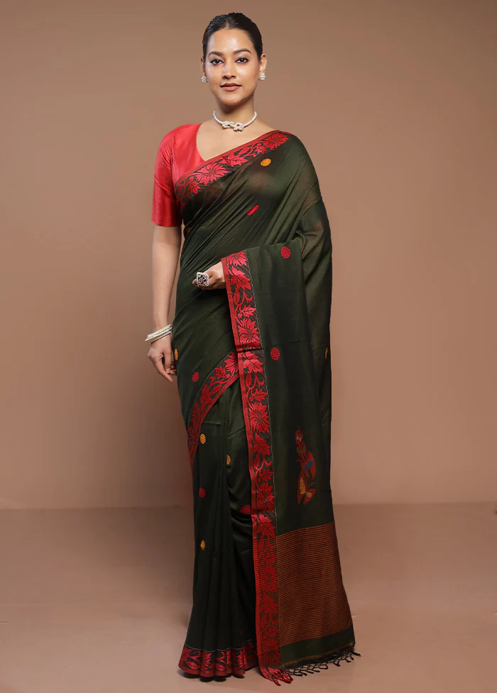 Green Cotton Saree With Blouse Piece