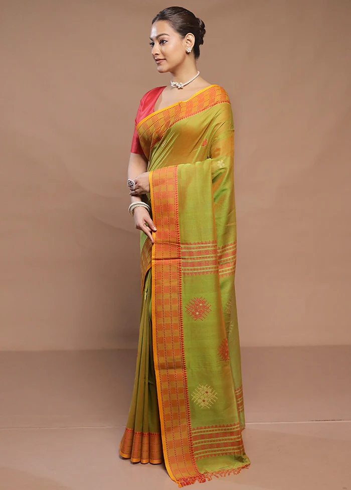 Green Cotton Saree With Blouse Piece - Image 4