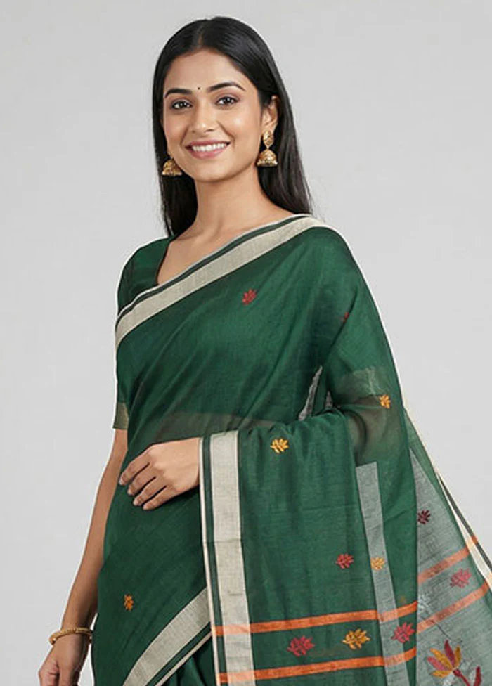Green Khadi Cotton Saree With Blouse Piece - Image 2