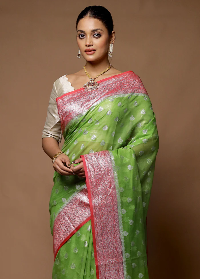 Green Kora Silk Saree With Blouse Piece - Image 2