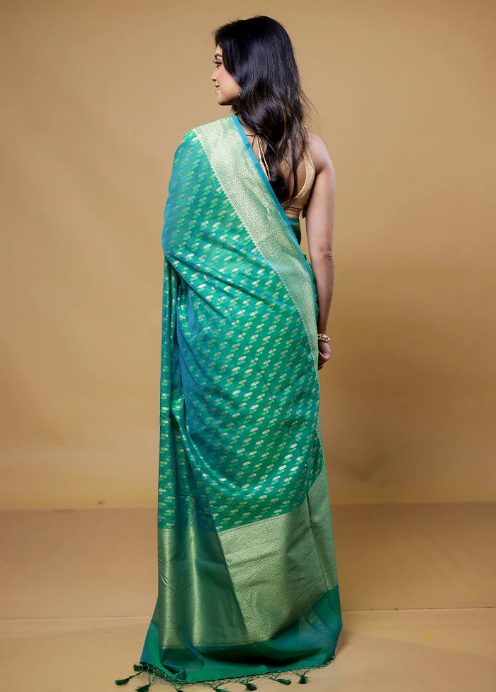 Green Kora Silk Saree With Blouse Piece - Image 3