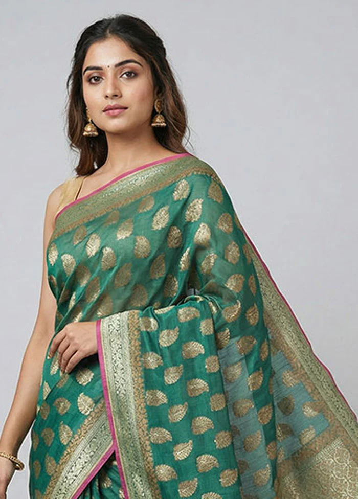 Green Kora Silk Saree With Blouse Piece - Image 2