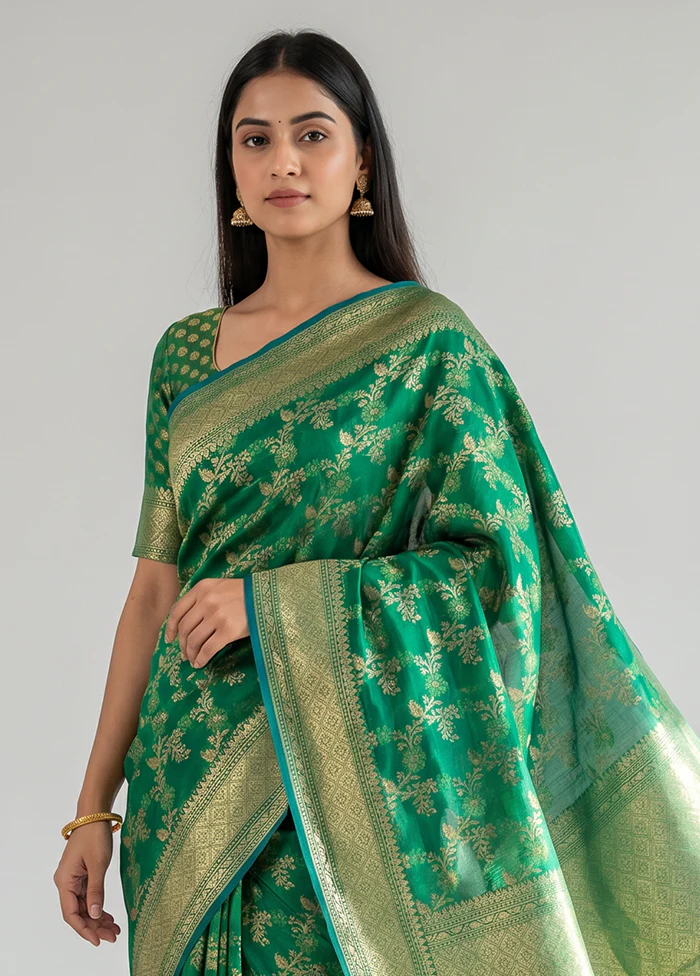 Green Kora Silk Saree With Blouse Piece - Image 2