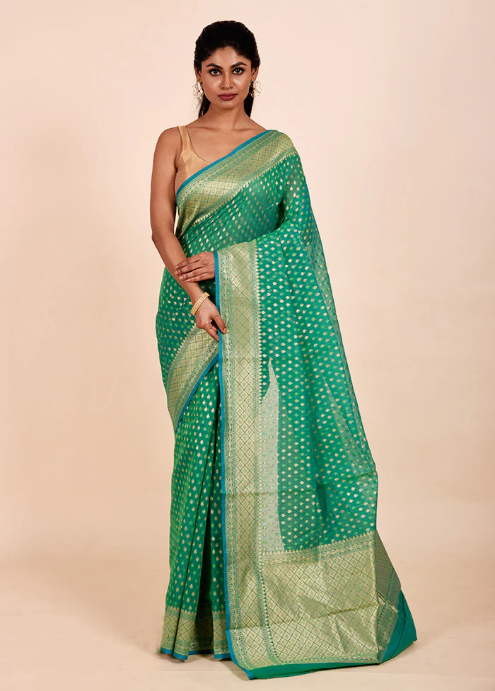 Green Kora Silk Saree With Blouse Piece - Image 2