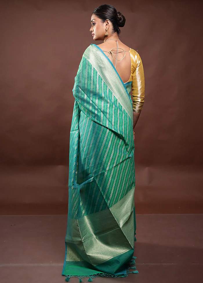 Green Kora Silk Saree With Blouse Piece - Image 3