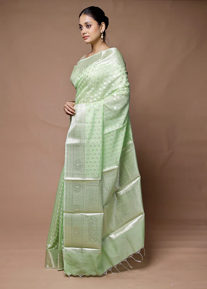 Green Kora Silk Saree With Blouse Piece - Image 4