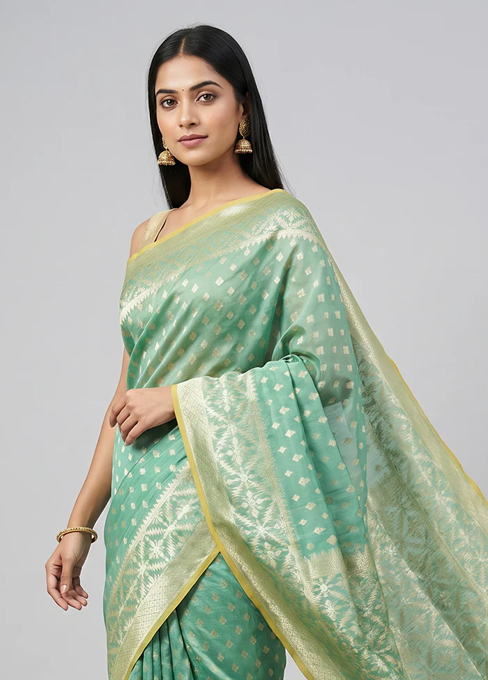 Green Kora Silk Saree With Blouse Piece - Image 2