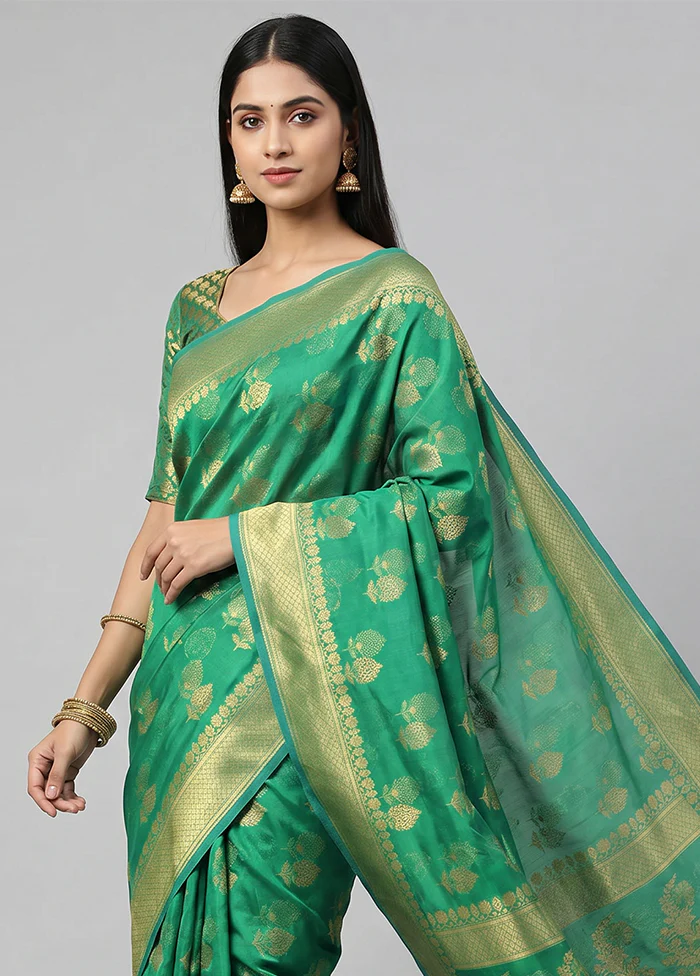 Green Kora Silk Saree With Blouse Piece - Image 2