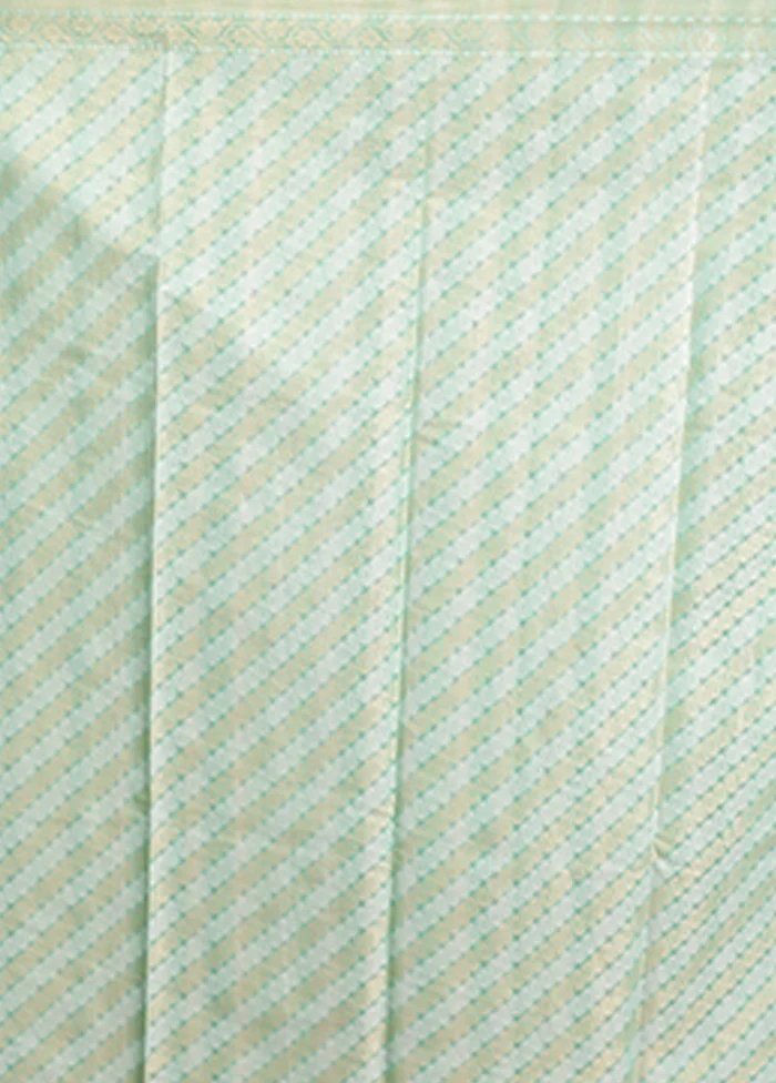 Green Kora Silk Saree With Blouse Piece - Image 5
