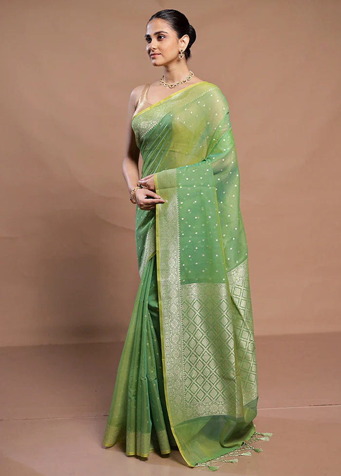 Green Kora Silk Saree With Blouse Piece - Image 4