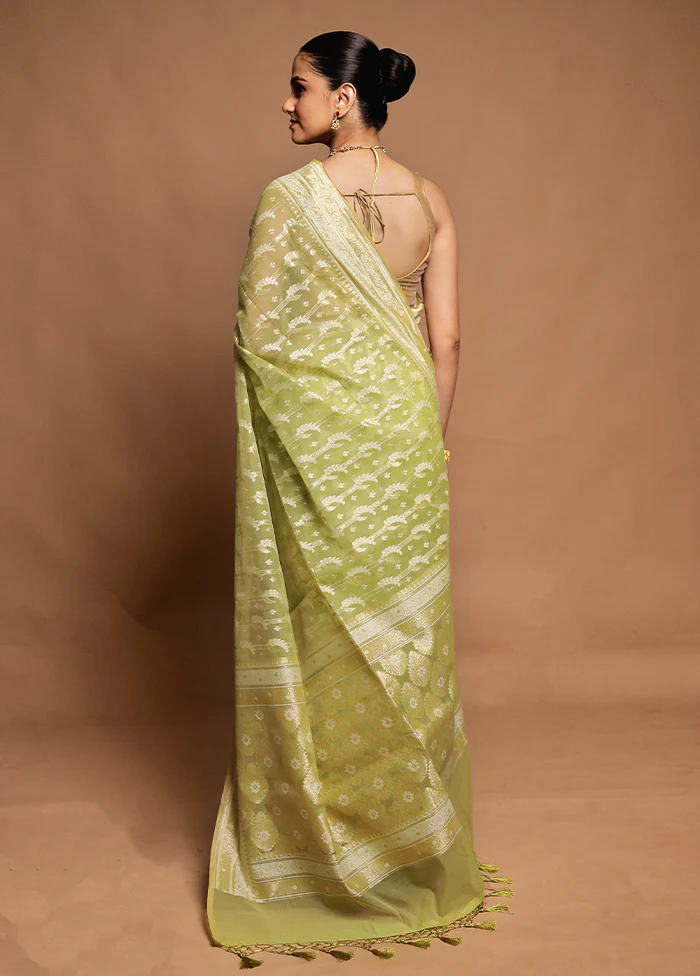 Green Kora Silk Saree With Blouse Piece - Image 3
