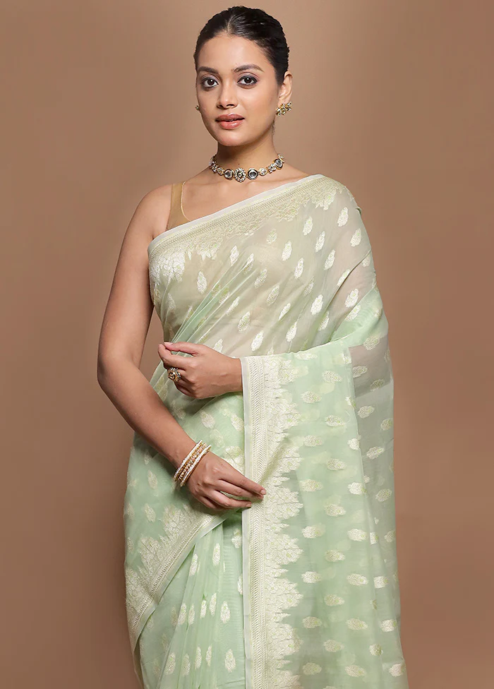 Green Kora Silk Saree With Blouse Piece - Image 2
