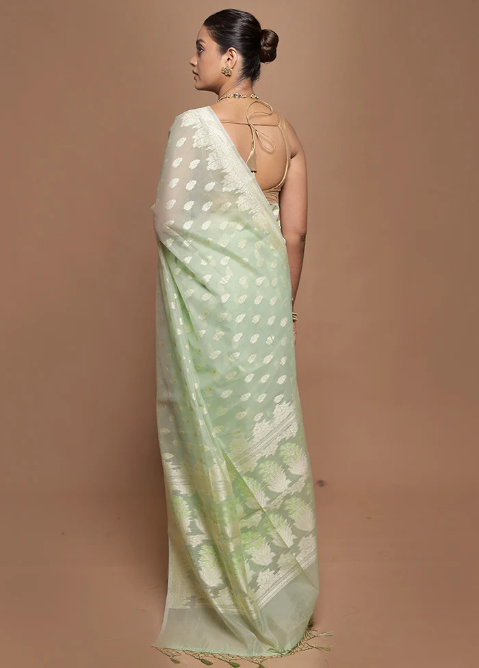 Green Kora Silk Saree With Blouse Piece - Image 3