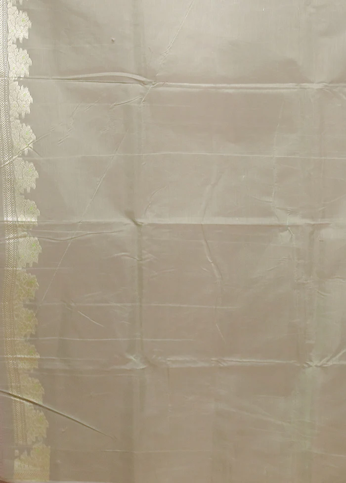 Green Kora Silk Saree With Blouse Piece - Image 5