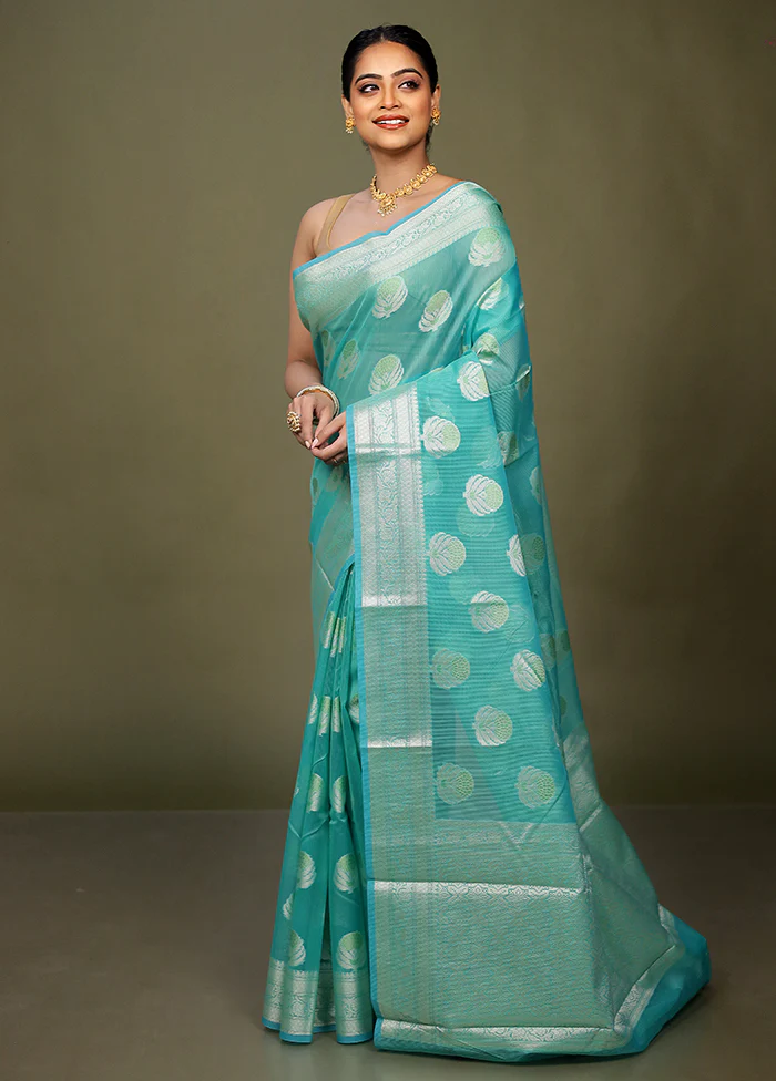Green Kora Silk Saree With Blouse Piece - Image 4