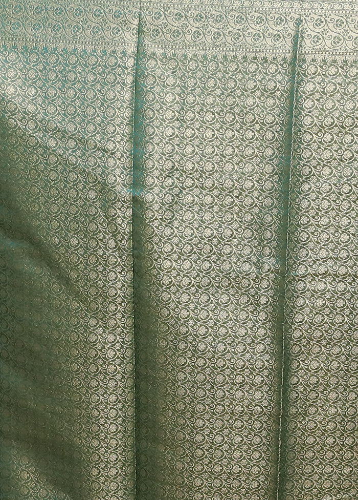 Green Kora Silk Saree With Blouse Piece - Image 5