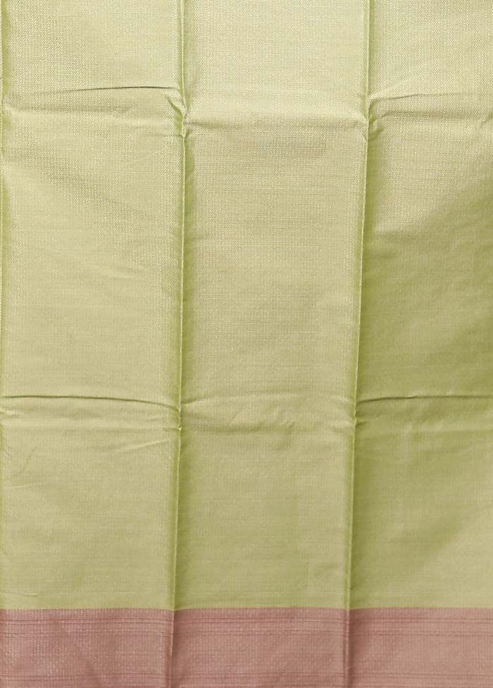 Green Kora Silk Saree With Blouse Piece - Image 5