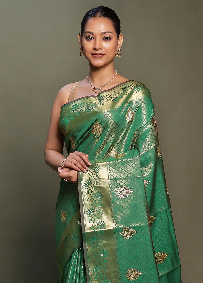 Green Kora Silk Saree With Blouse Piece