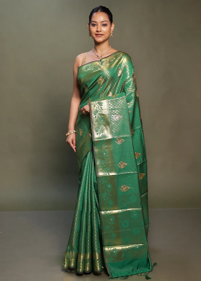 Green Kora Silk Saree With Blouse Piece - Image 2